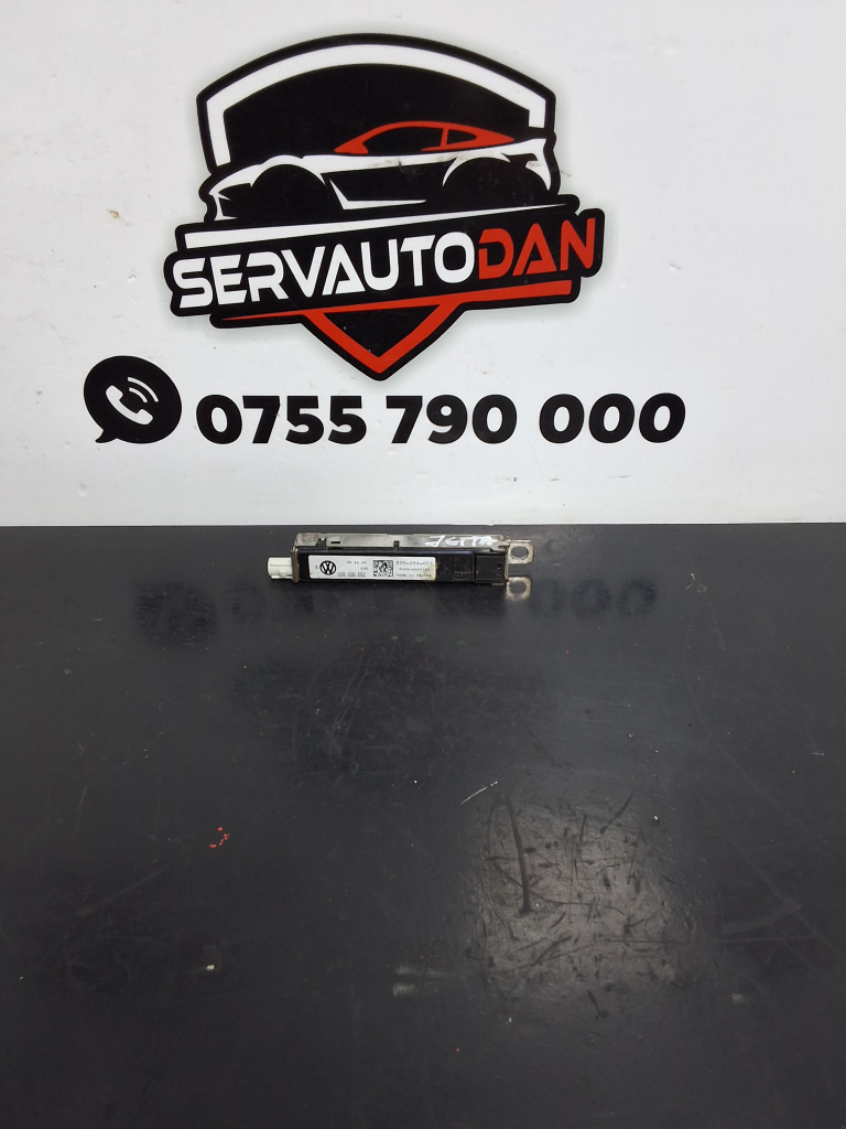 Amplificator antena Volkswagen Jetta 6 (2010-2014) 1.6 Motorina 2012, 5C6035552