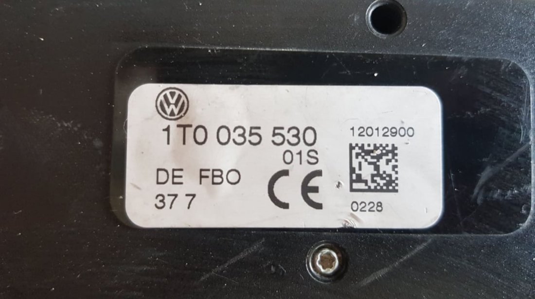 Amplificator antena VW Caddy cod piesa : 1t0035530