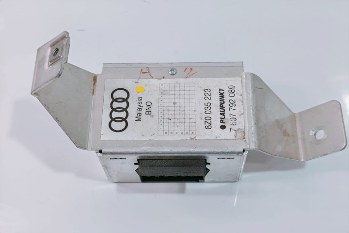 Amplificator Audi audio 8Z0035223 Audi A2 8Z [1999 - 2005]