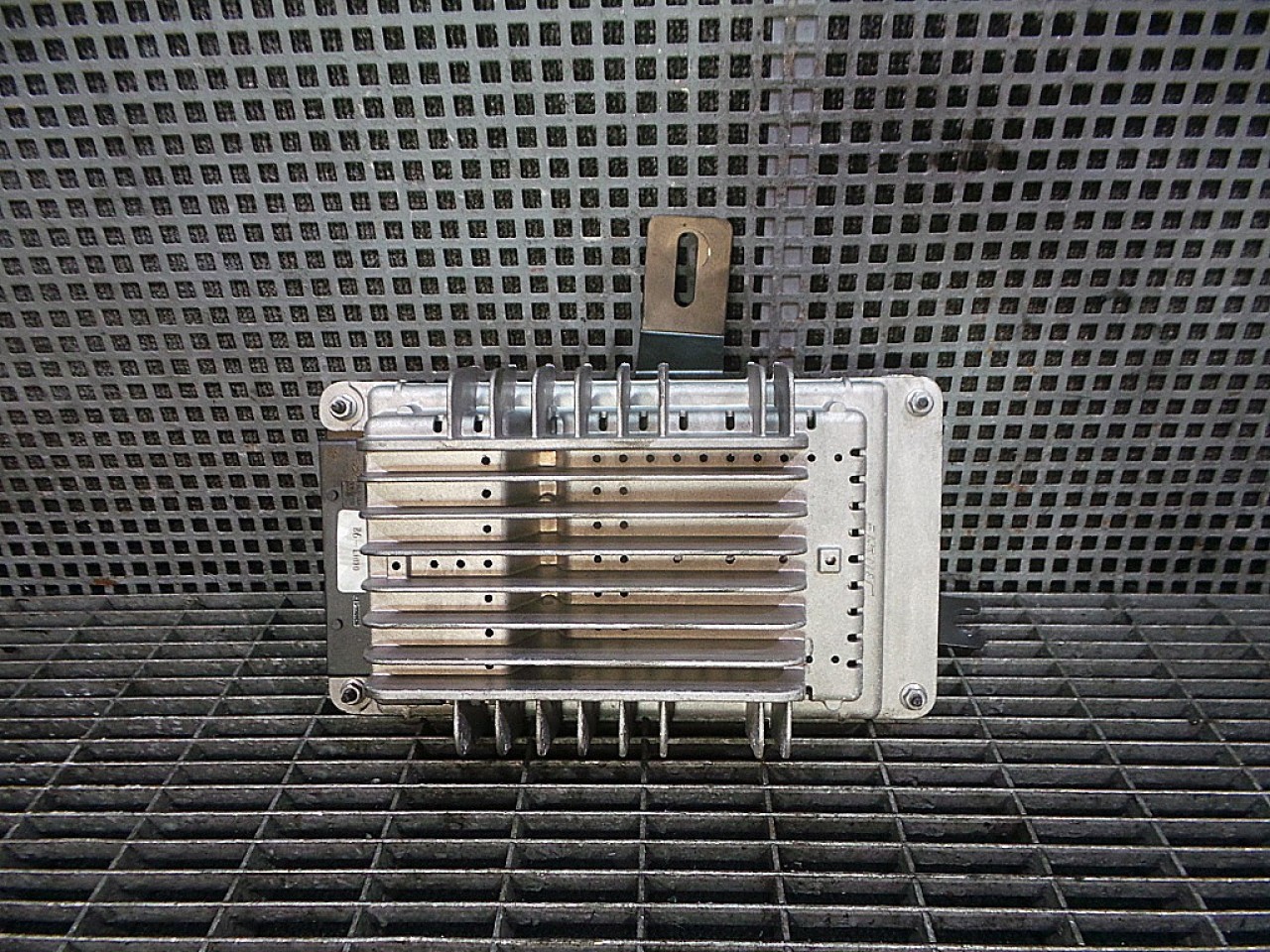 AMPLIFICATOR AUDIO AUDI A4 - - (2004 2007)