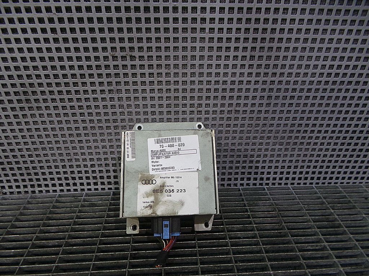 AMPLIFICATOR AUDIO AUDI A4 A4 - - (2001 2004)