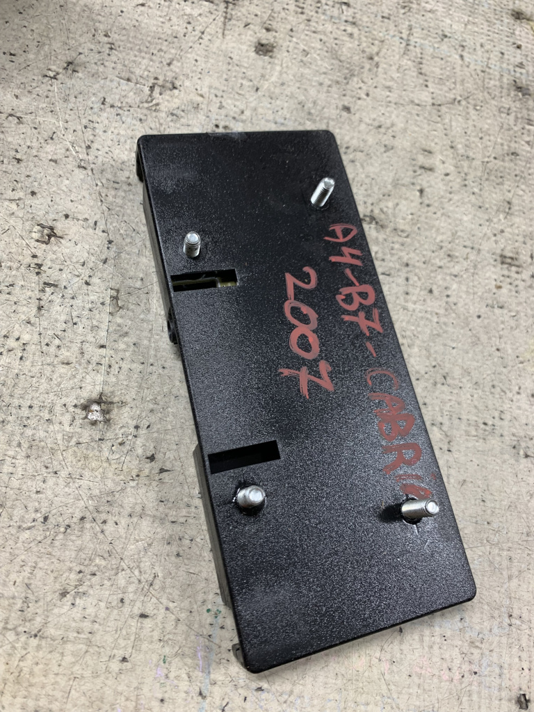 Amplificator audio Audi A4 B7 - Motorina 2007, 8H0035225R