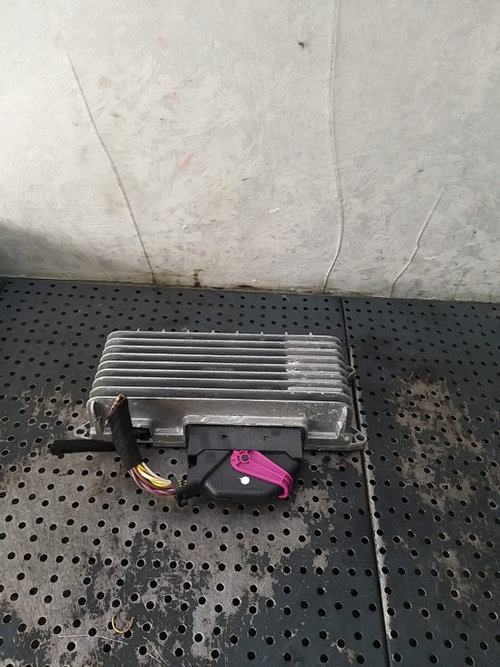 Amplificator audio audi a5 8t 8t0035223p 8t0035223a 720300300301