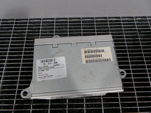 AMPLIFICATOR AUDIO DODGE CALIBER - - (2006 2012)