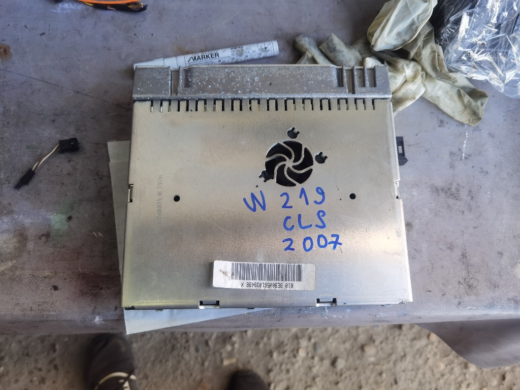Amplificator audio Harman Kardon Mercedes cls w219 A2118704089
