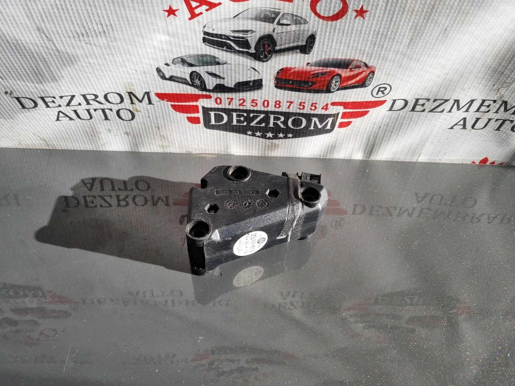 Amplificator audio usa stanga fata 1K0035463D VW Golf VI Hatchback