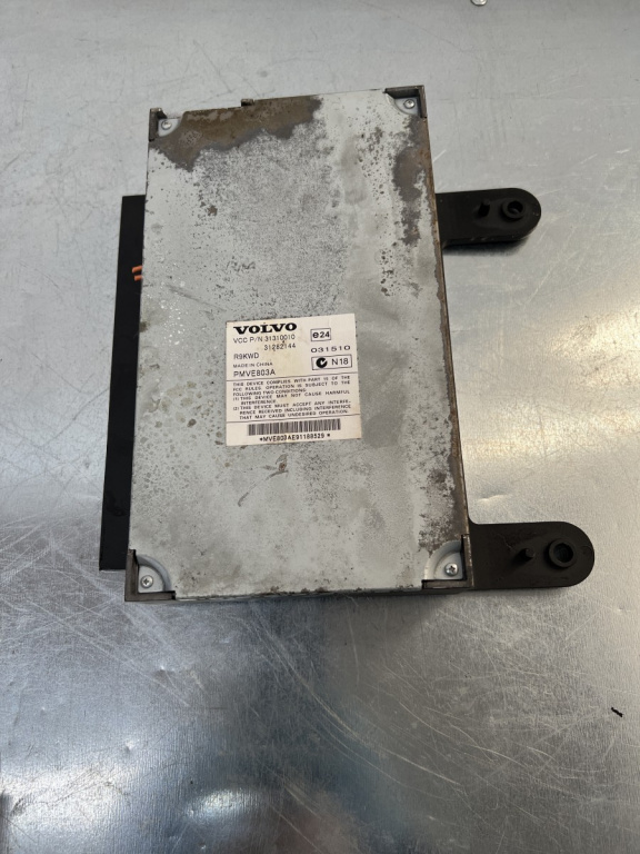 Amplificator audio Volvo V70 2.4D Manual, 175cp sedan 2010 (313100010)