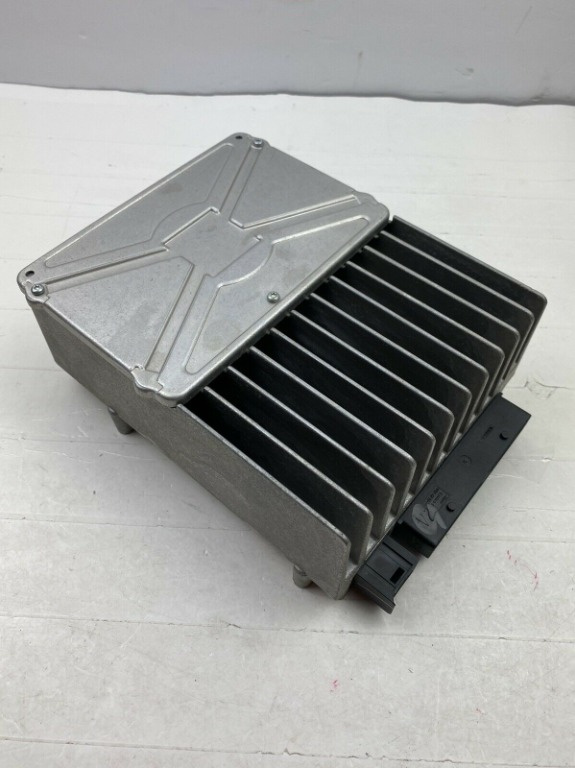 Amplificator Mercedes Harman Kardon A2518209589