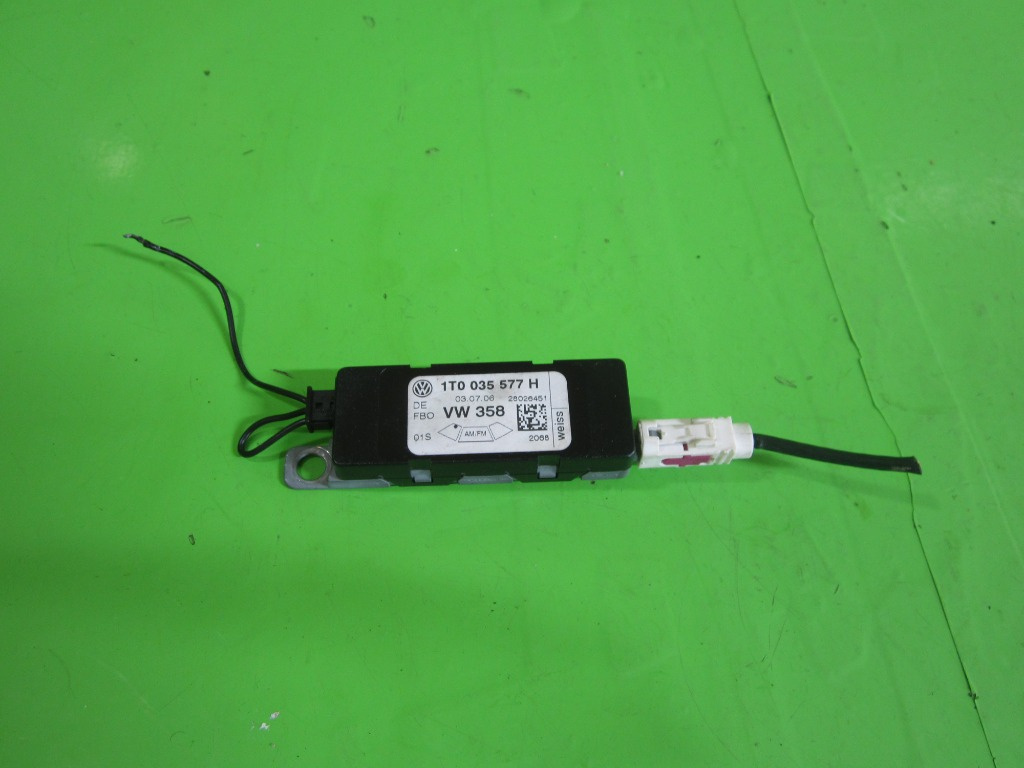 AMPLIFICATOR / MODUL ANTENA VW TOURAN FAB. 2003 - 2015 ⭐⭐⭐⭐⭐