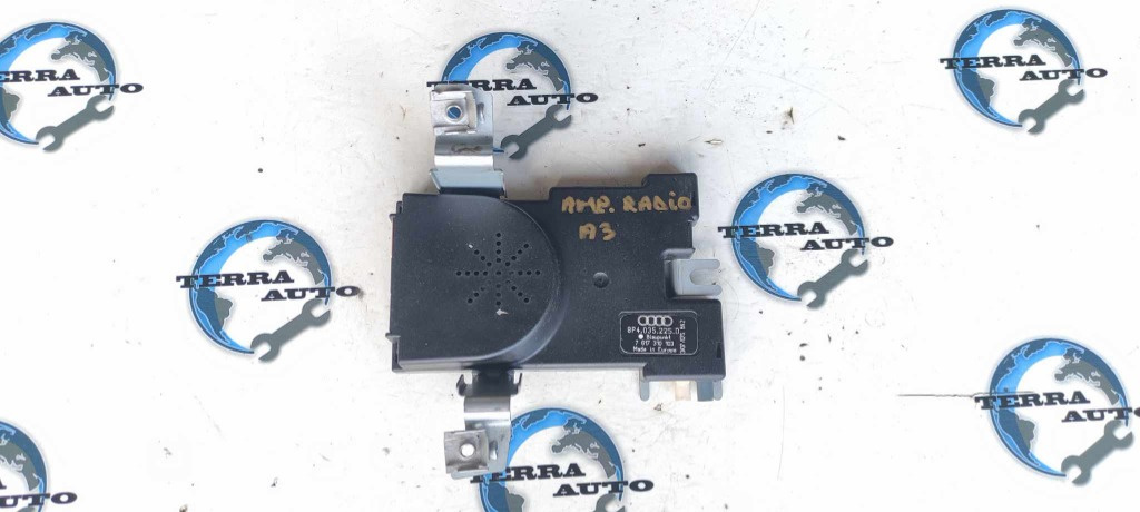 Amplificator radio 8P035225D Audi A3 8P an fab. 2003 - 2012