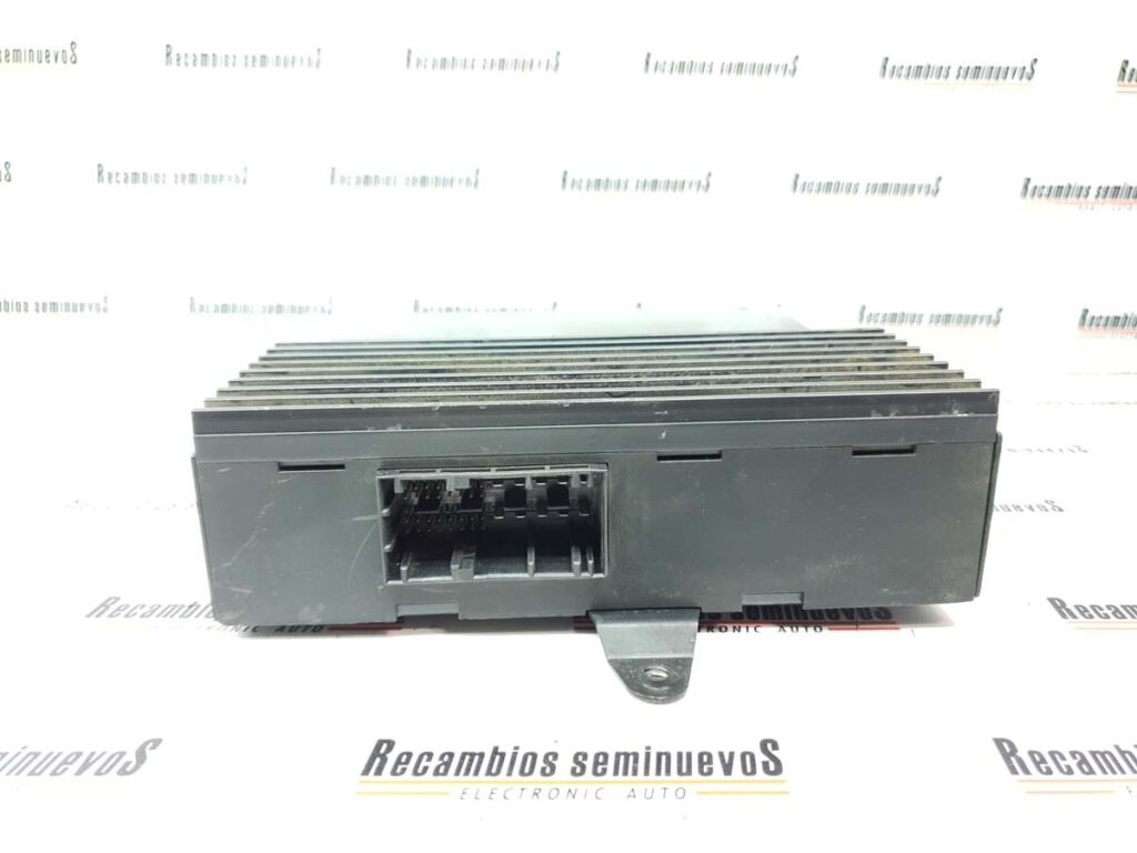 Amplificator sunet ALPINE BMW SERIE 3 65 12 8 380 955 / 65128380955 / AMP E46 4 / AMPE46465 12 8 380 955 / 65128380955 / AMP E46 4 / AMPE464