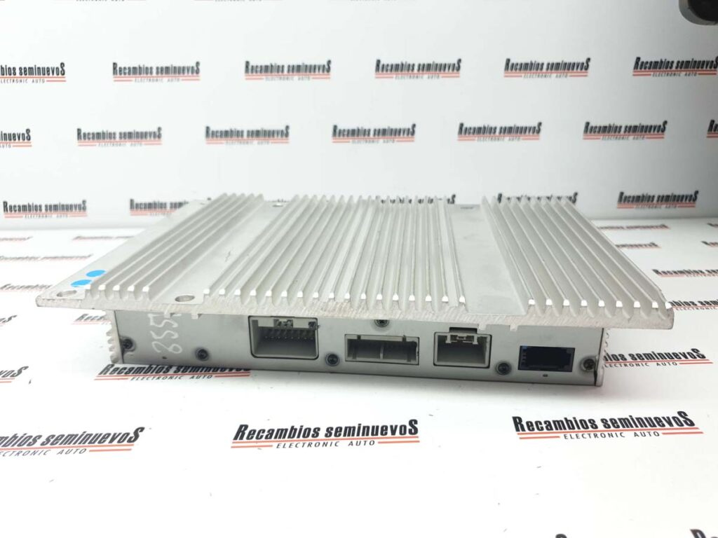 Amplificator VOLVO S40 30679537 / 3067268B01 O / 3067268B01O30679537 / 3067268B01 O / 3067268B01O