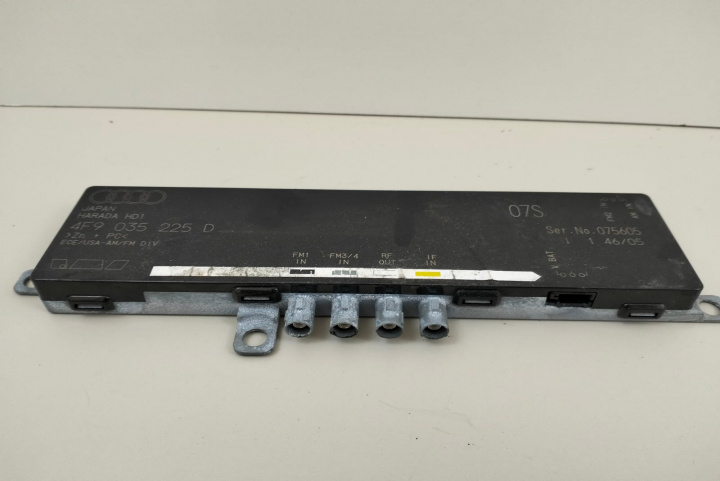 Amplifictor antena 4F9035225D Audi A6 4F/C6 [2004 - 2008]