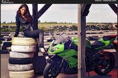 Andreea si Kawasaki ZX6R