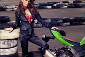 Andreea si Kawasaki ZX6R