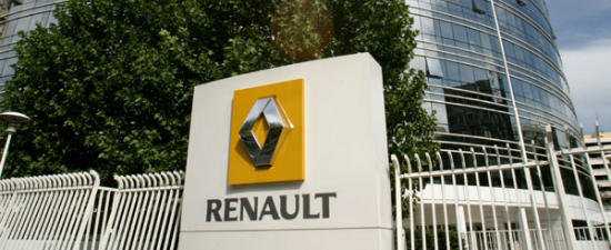 Angajatii Grupului Renault Romania sunt formati pentru a conduce prudent