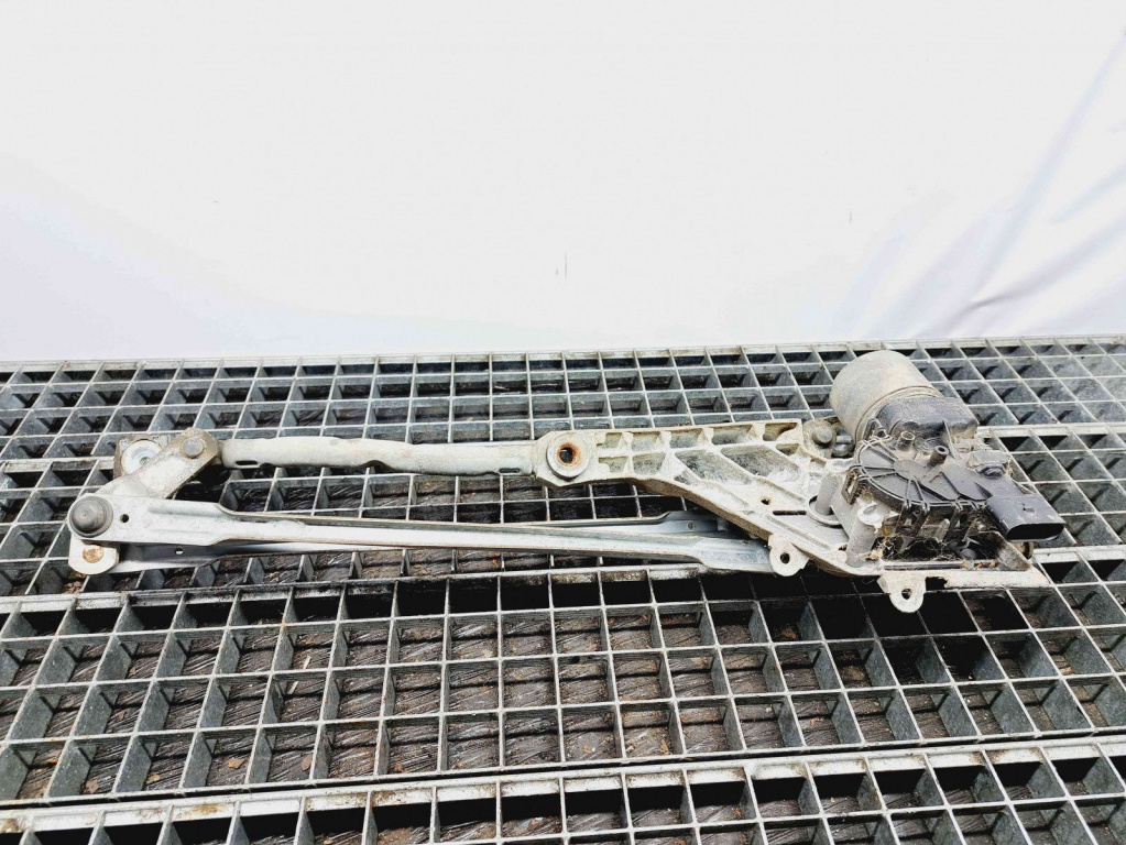 Angrenaj stergator Ford Fiesta 6 [Fabr 2008-2019] 8A61-17500-AD