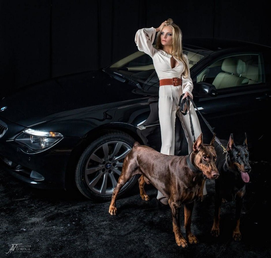 Anna Trisvetova si BMW Seria E63