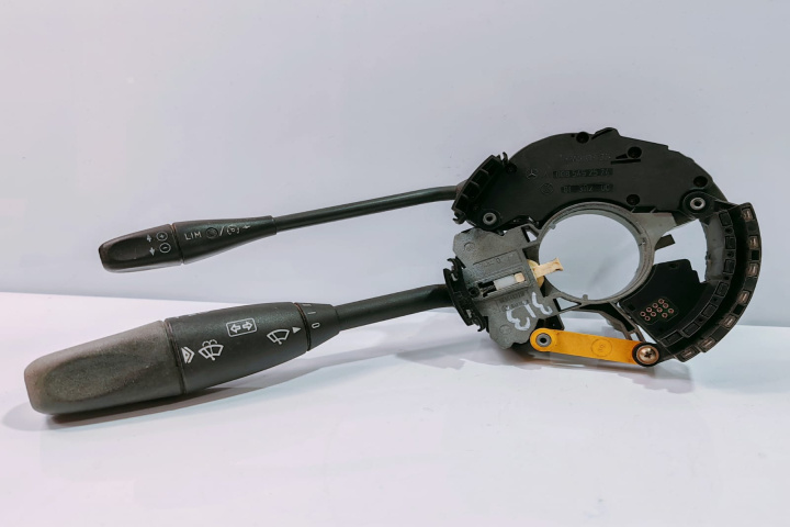 Ansamblu Manete Bloc Lumini / maneta tempomat 0305459732 Mercedes-Benz E-Class W211/S211 [facelift] [2006 - 2009]