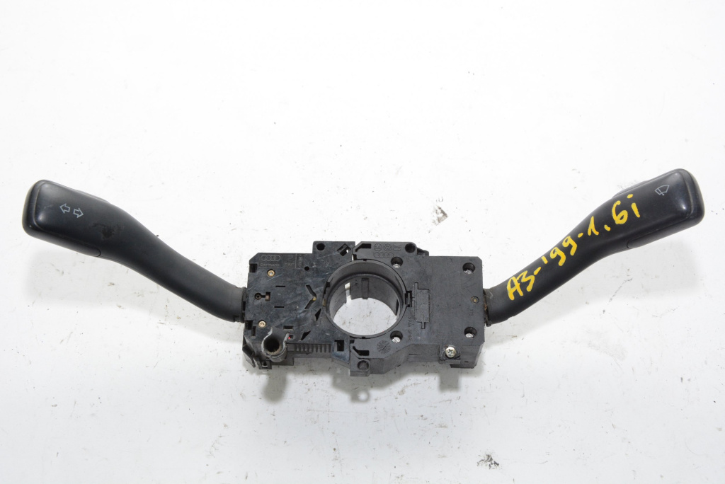 Ansamblu Manete Semnalizare Stergator Audi A3 (8L1) 1996-2003 Maneta Semnalizare Maneta Stergator 8L0953513