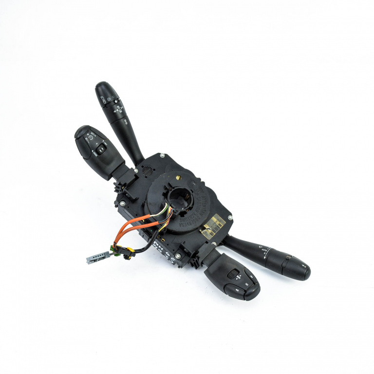 Ansamblu Manete Semnalizare Stergator Citroen C5 (Dc, De, Rc, Re) 2001-2008 2.0 Hdi (Rcrhrh) Rhr (Dw10Bted4) Motorina Banda Airbag Maneta Comanda Radio Maneta Pilot Automat Maneta Semnalizare Maneta Stergator 96486272Xt Valeo