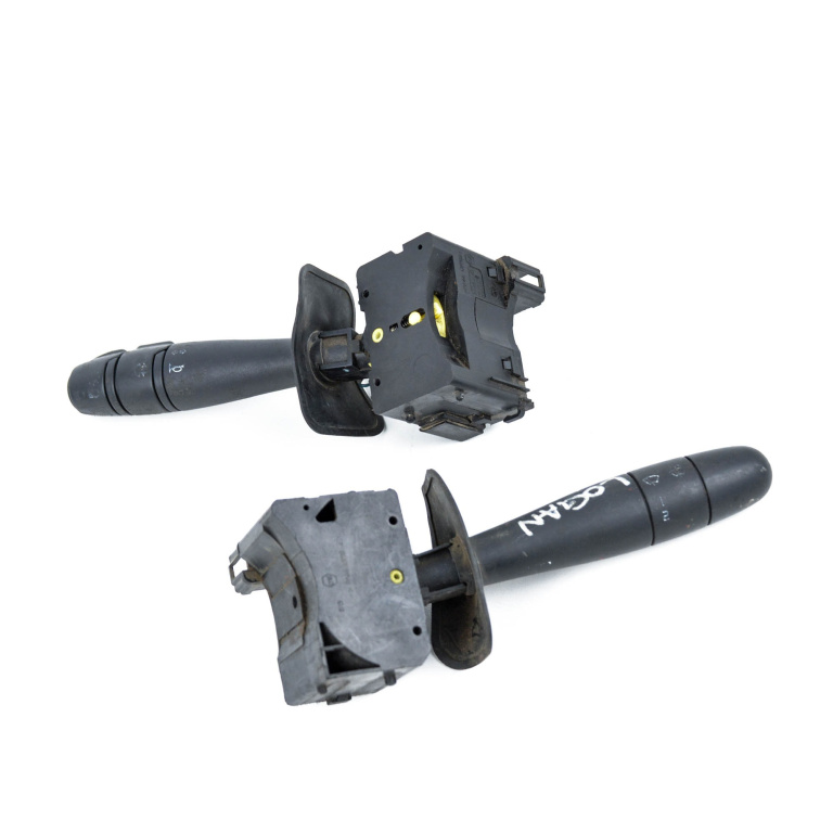 Ansamblu Manete Semnalizare Stergator Dacia Logan (Ls) 2004-2012 Maneta Semnalizare Maneta Stergator 8200375336