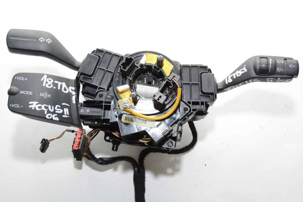 Ansamblu Manete Semnalizare Stergator Ford Focus Mk 2 2005-2010 Banda Airbag Maneta Comanda Radio Maneta Semnalizare Maneta Stergator 3M5T6475Ae