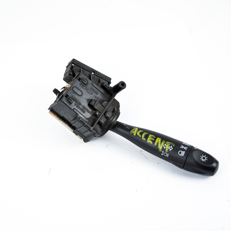 Ansamblu Manete Semnalizare Stergator Hyundai Accent 2 (Lc) 1999-2005 Maneta Semnalizare 05107020, 32932A