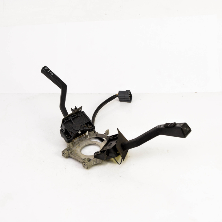 Ansamblu Manete Semnalizare Stergator Volvo 940 Mk 2 (944) 1994-1998 2.3 Ti B 230 Fk Benzina Maneta Semnalizare Maneta Stergator 9130289, 1363017, 1387542