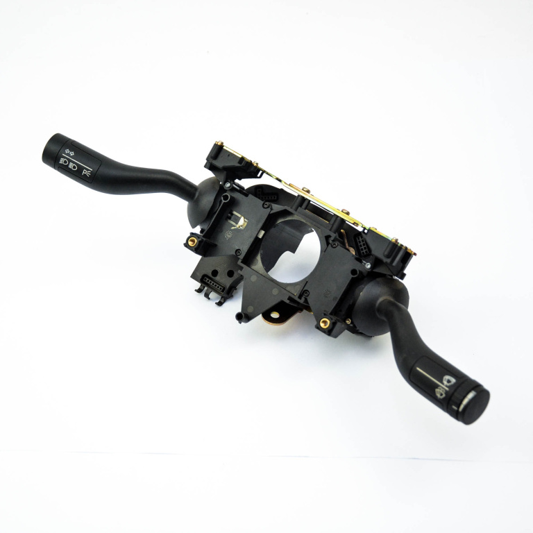 Ansamblu Manete Semnalizare Stergator Vw Phaeton (3D) 2002-2016 3.2 V6 Ayt Benzina Maneta Semnalizare Maneta Stergator 3D0953513, 3D0953503A, 3D0953549B, 3D0953507K