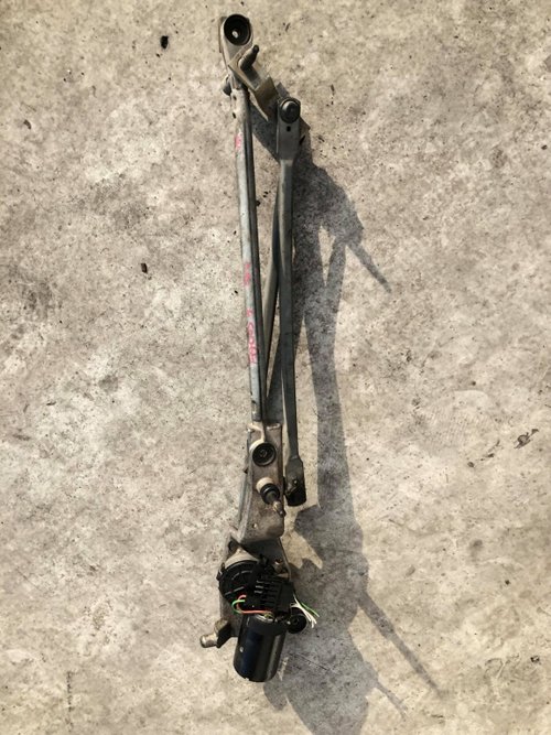 Ansamblu motoras stergatoare ford focus 1 2001 0390241362 xs4117508bb