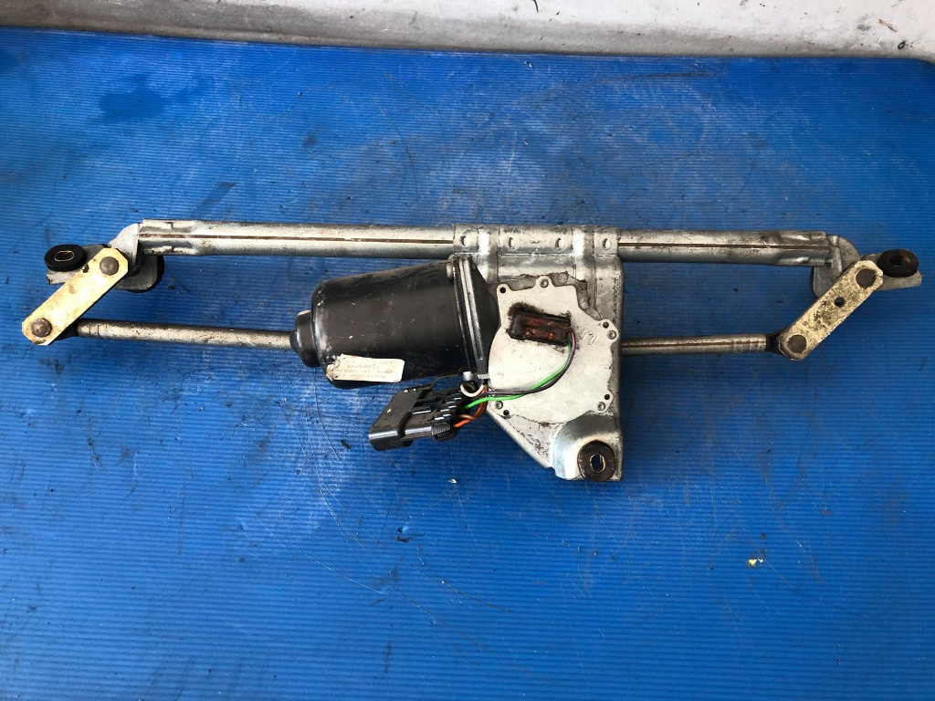 Ansamblu motoras stergatoare opel corsa b 22107719