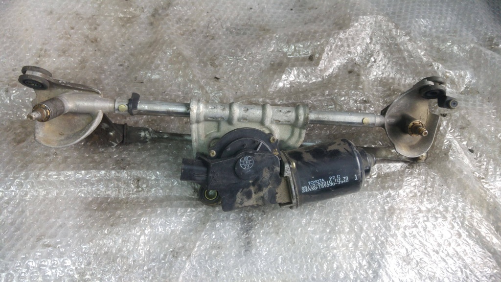 Ansamblu motoras stergatoare toyota yaris 1999-2005 159200-3940 85110-52010