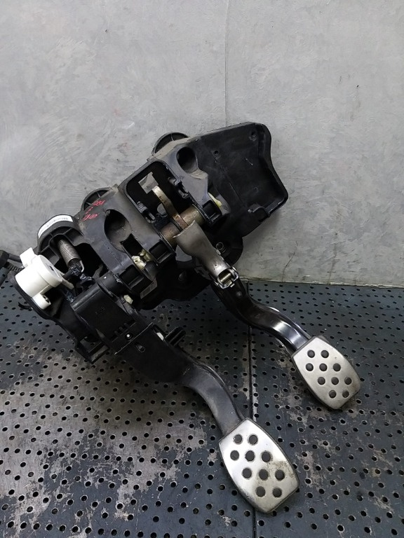 Ansamblu pedalier 1.3 cdti opel corsa e x15 1990239 39011433 2581990210