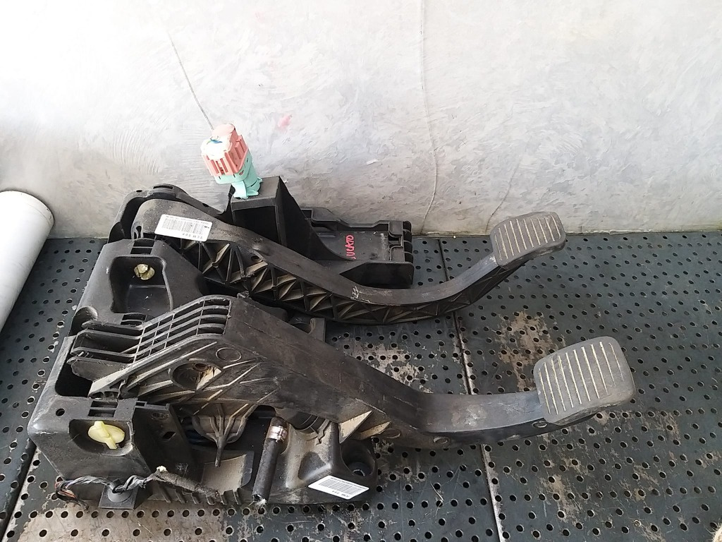 Ansamblu pedalier fiat ducato 3 250 25863700 2582501056