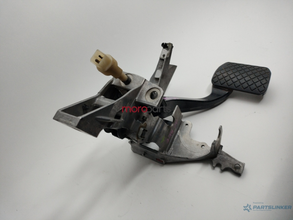 Ansamblu pedalier frana Audi A6 4B C5 2003 2.5 tdi AKE avant OEM 8D1721117K
