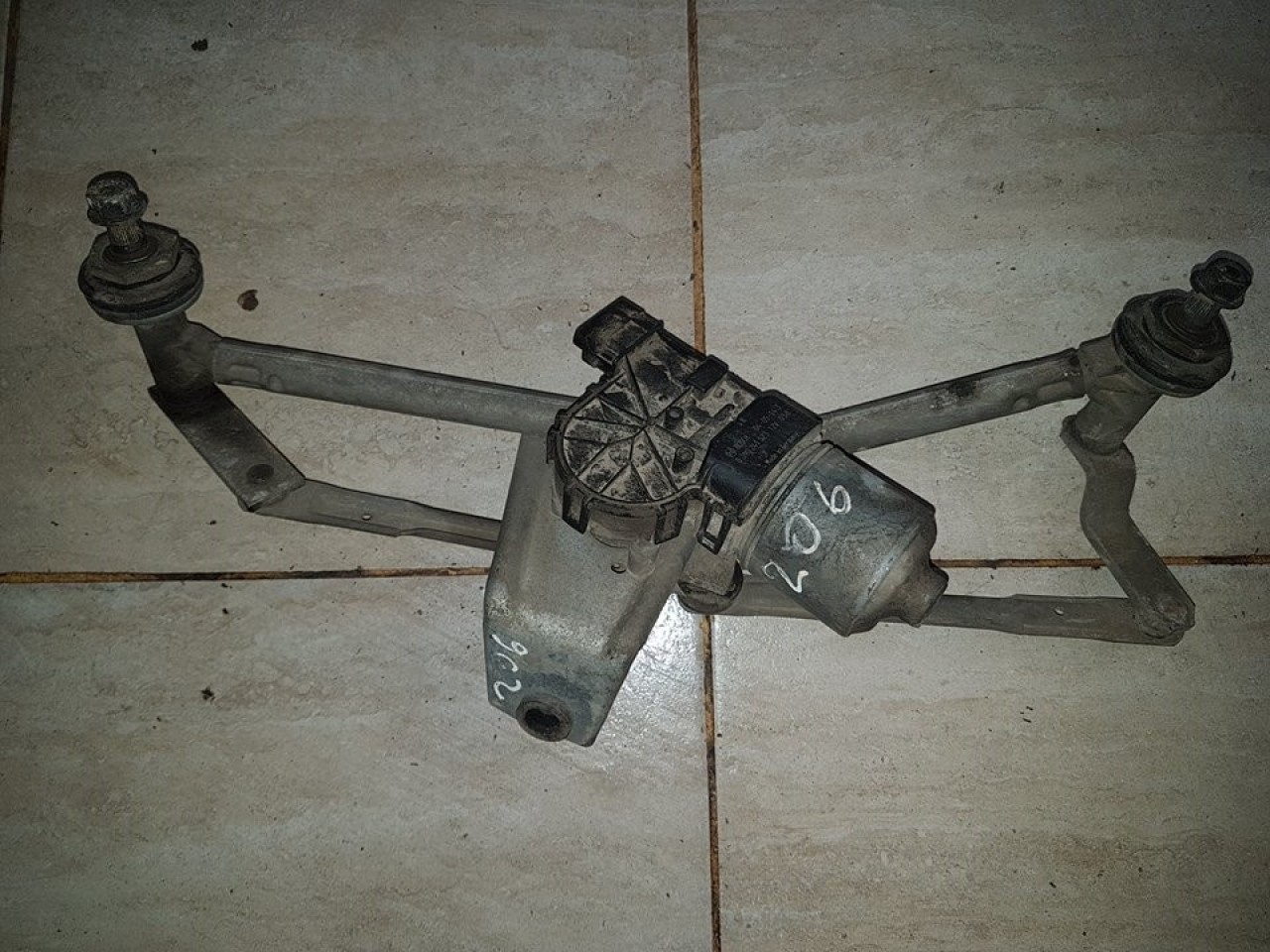 Ansamblu stergatoare 3397020578 cu motoras 0390241523 peugeot 206