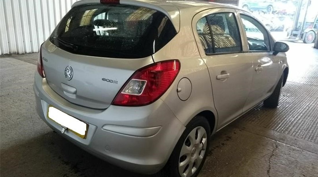 Ansamblu stergatoare cu motoras Opel Corsa D 2010 Hatchback 1.3 CDTi