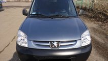 Ansamblu Stergatoare Cu Motoras Peugeot Partner 20...