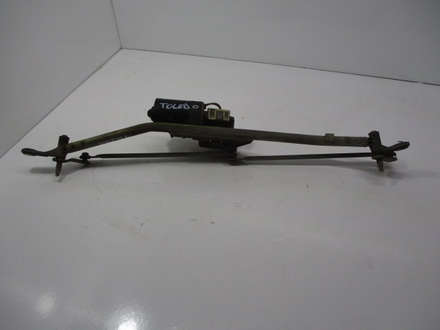 ANSAMBLU STERGATOARE CU MOTORAS SEAT TOLEDO FAB. 1991 - 1999 ⭐⭐⭐⭐⭐