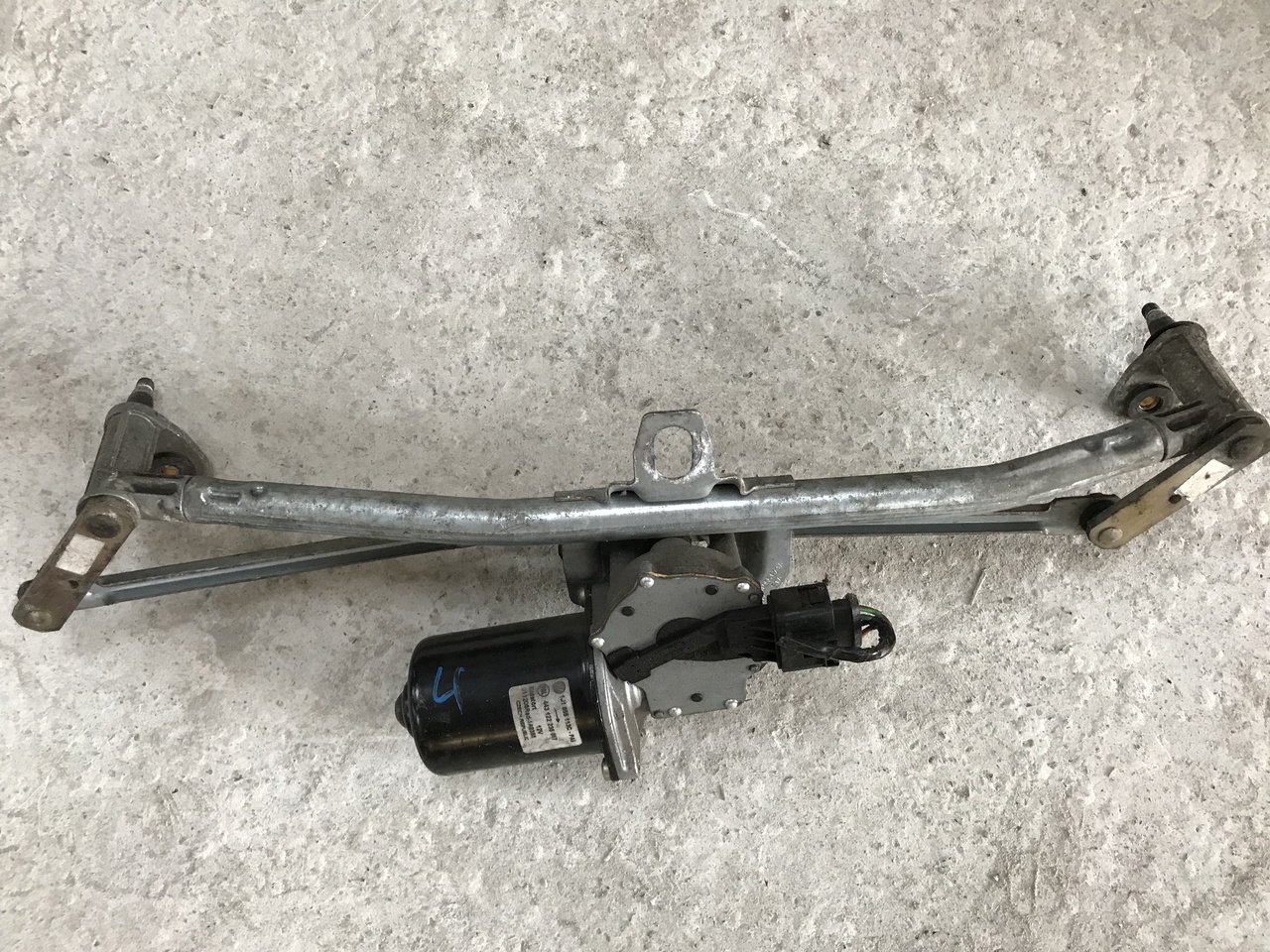 Ansamblu stergatoare cu motoras Vw Golf 4 2001 2002 200 2004