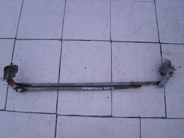 Ansamblu stergatoare Mazda 323F