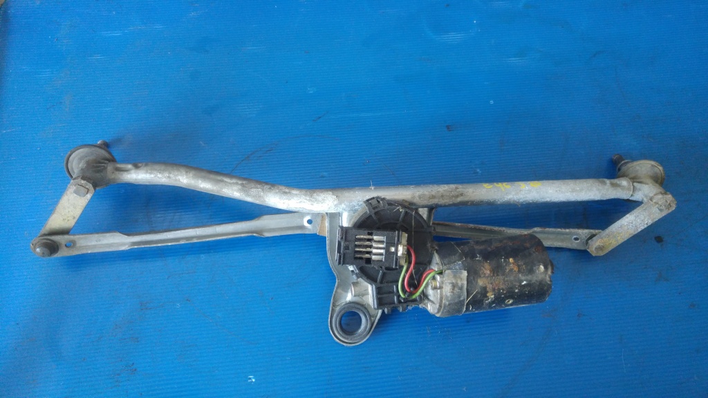 Ansamblu stergatoare motoras bmw seria 3 e46 0390241355