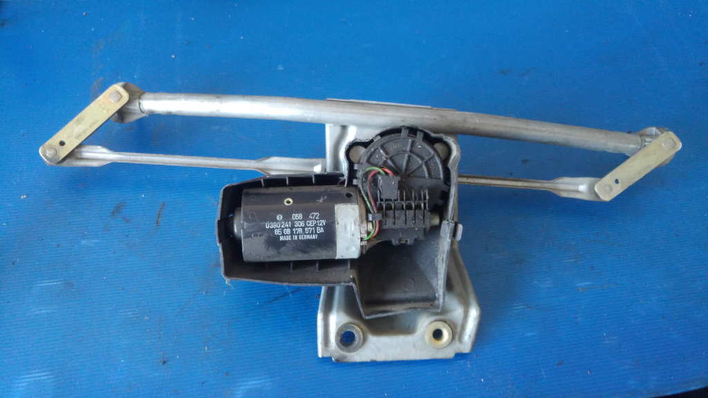Ansamblu stergatoare motoras ford scorpio 1995 85gb17b571ba 0390241306