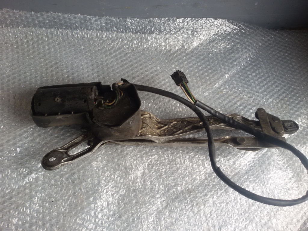 Ansamblu stergatoare motoras mercedes 190 w201