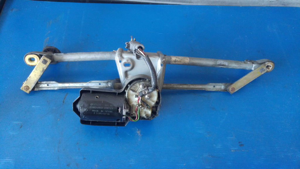 Ansamblu stergatoare motoras renault clio 2 dupa 1998 0390241153 3397020417