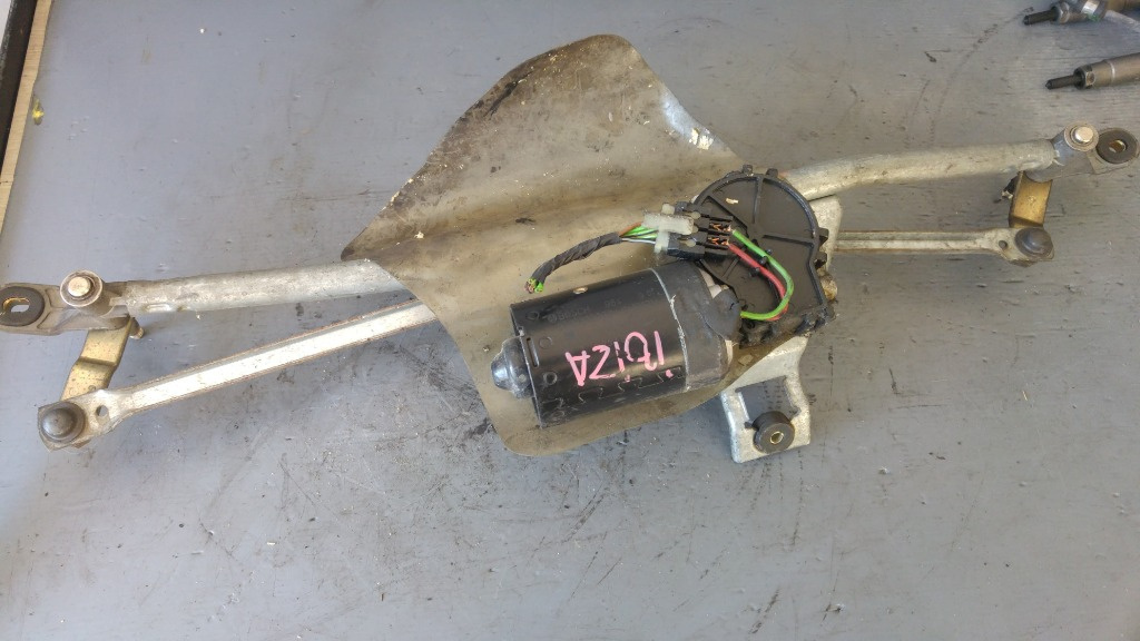 Ansamblu stergatoare motoras seat ibiza 9390332376 1l0955119