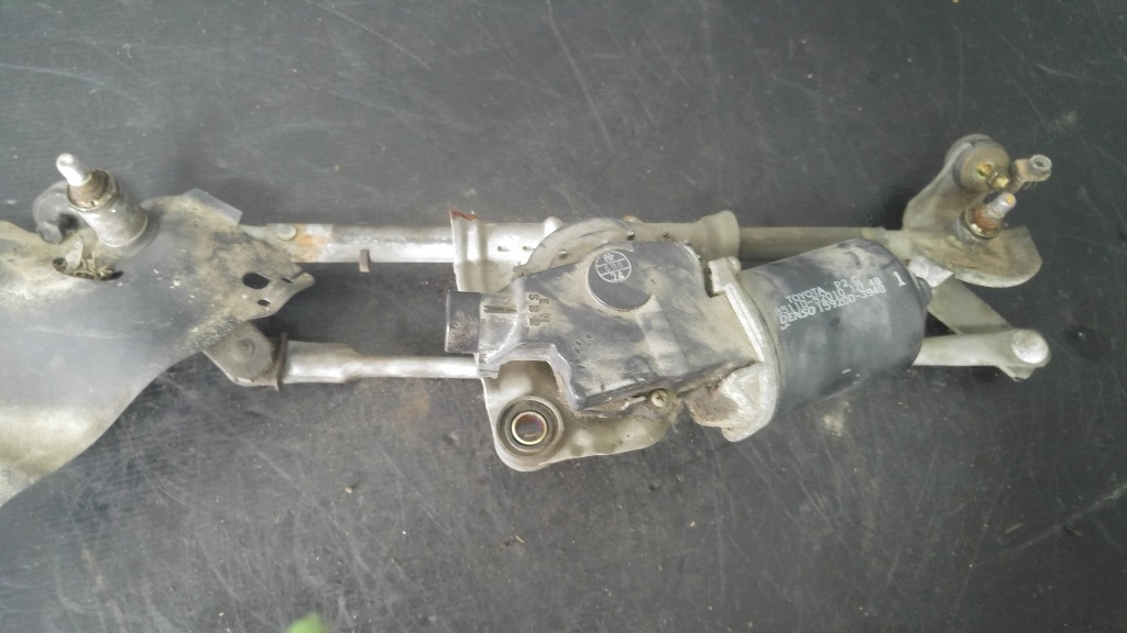 Ansamblu stergatoare motoras toyota yaris 1999-2005 85110-52010 159200-3940