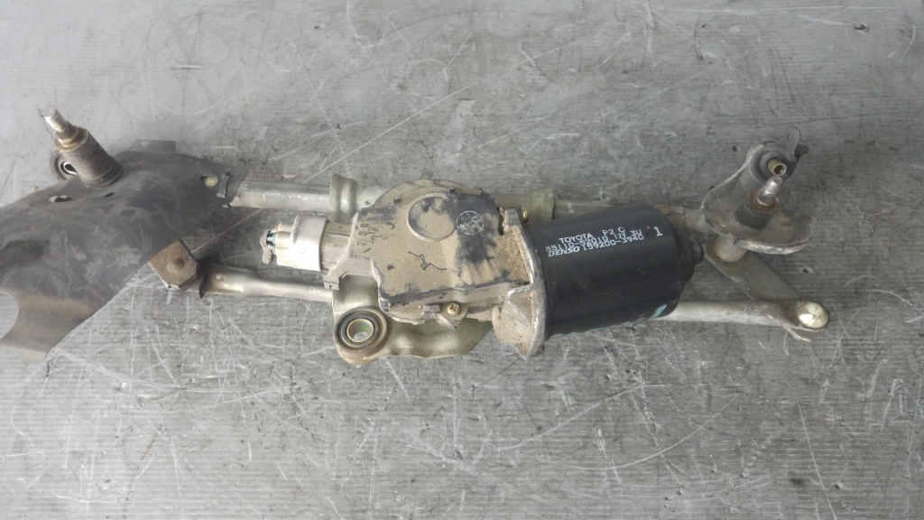 Ansamblu stergatoare motoras toyota yaris 1999-2005 85110-52010 159200-3940