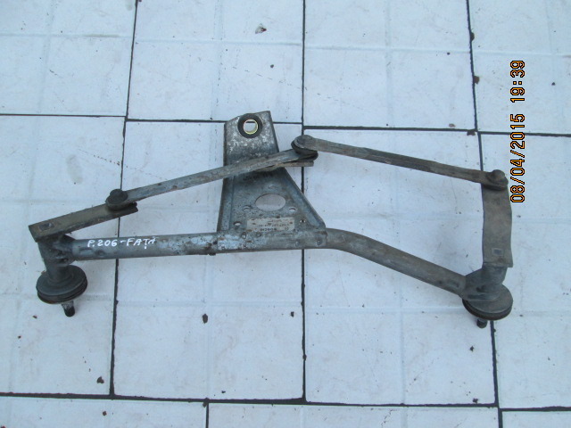 Ansamblu stergatoare Peugeot 206